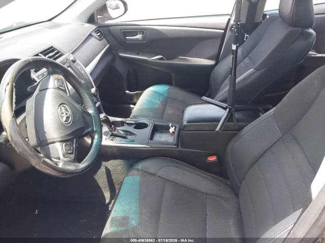2017 TOYOTA CAMRY SE 5