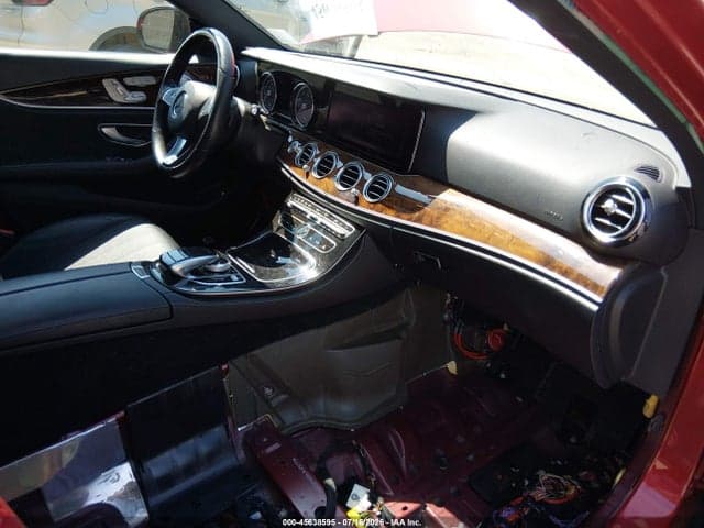 2018 MERCEDES-BENZ E 300 4MATIC 5