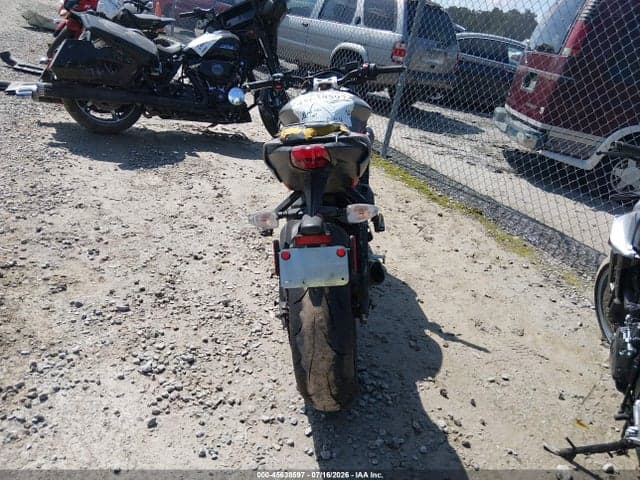 2021 TRIUMPH MOTORCYCLE STREET TRIPLE R (LRH) 6