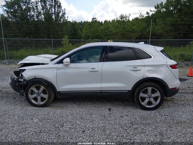 2017 LINCOLN MKC PREMIERE 14