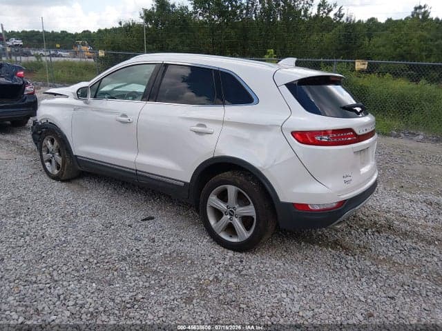 2017 LINCOLN MKC PREMIERE 3