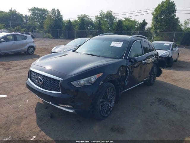 2017 INFINITI QX70 2