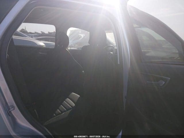 2017 FORD EDGE SE 8