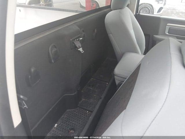 2018 RAM 1500 TRADESMAN 4X2 8' BOX 8