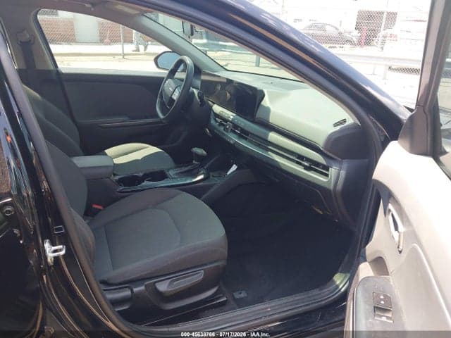 2025 KIA K4 LX 5