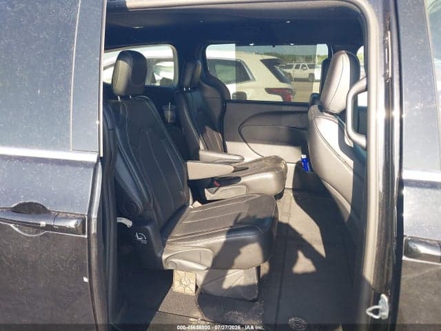 2025 CHRYSLER PACIFICA SELECT 8