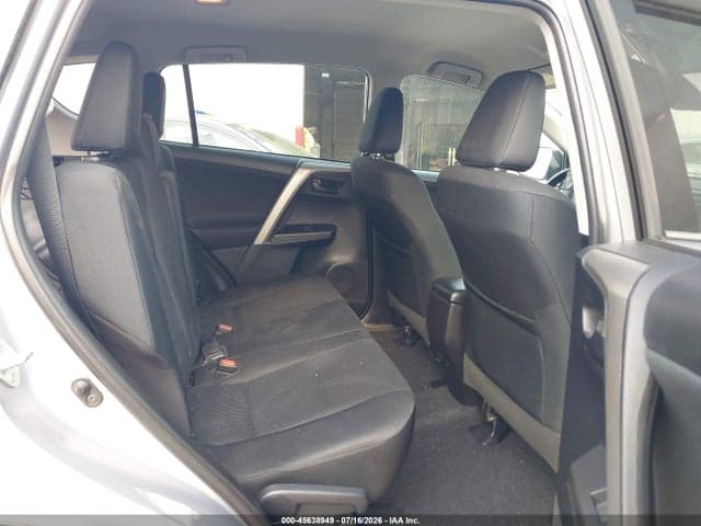 2017 TOYOTA RAV4 LE 8