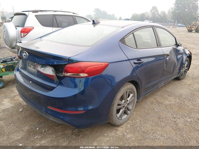 2017 HYUNDAI ELANTRA SE 4