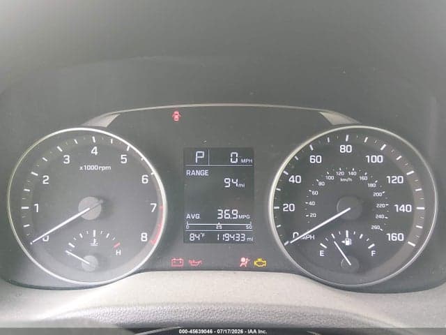2017 HYUNDAI ELANTRA SE 7