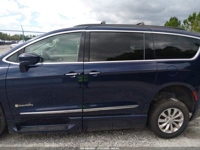 2017 CHRYSLER PACIFICA TOURING-L 15