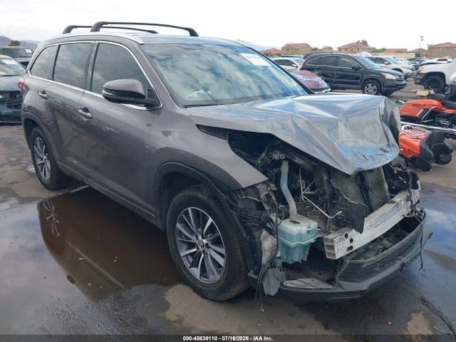 2018 TOYOTA HIGHLANDER XLE