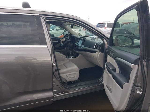 2018 TOYOTA HIGHLANDER XLE 5