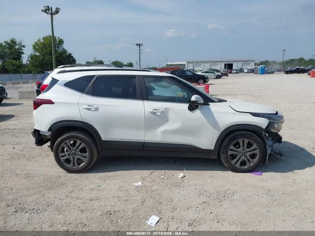 2022 KIA SELTOS S 12