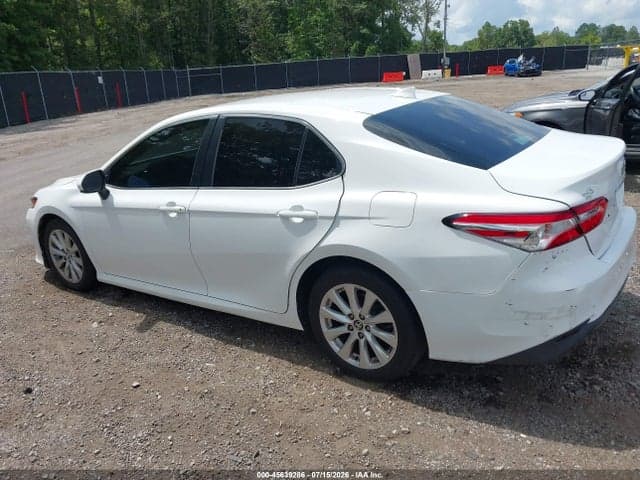 2020 TOYOTA CAMRY LE 3