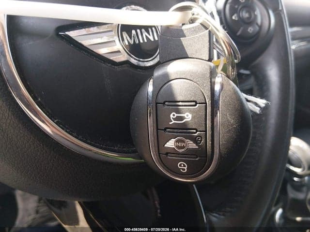 2017 MINI CLUBMAN COOPER 11