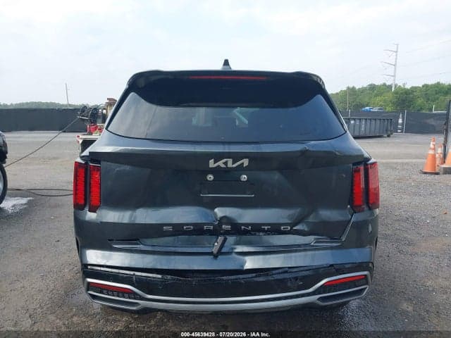 2022 KIA SORENTO S 16