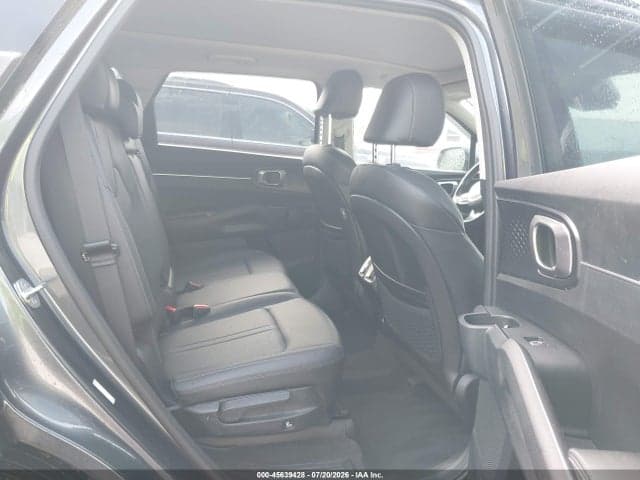 2022 KIA SORENTO S 8