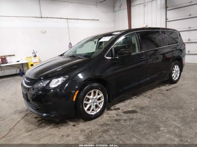 2020 CHRYSLER VOYAGER LX 2