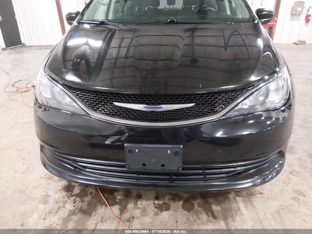 2020 CHRYSLER VOYAGER LX 12