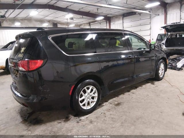 2020 CHRYSLER VOYAGER LX 4