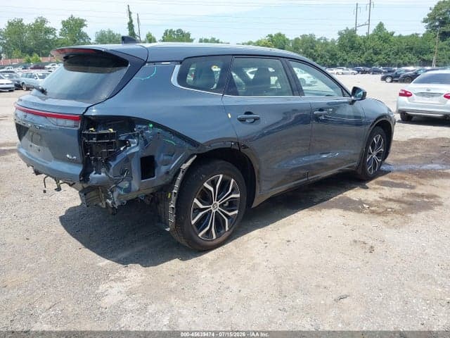 2025 TOYOTA CROWN SIGNIA XLE 4