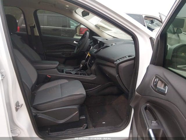 2017 FORD ESCAPE SE 5