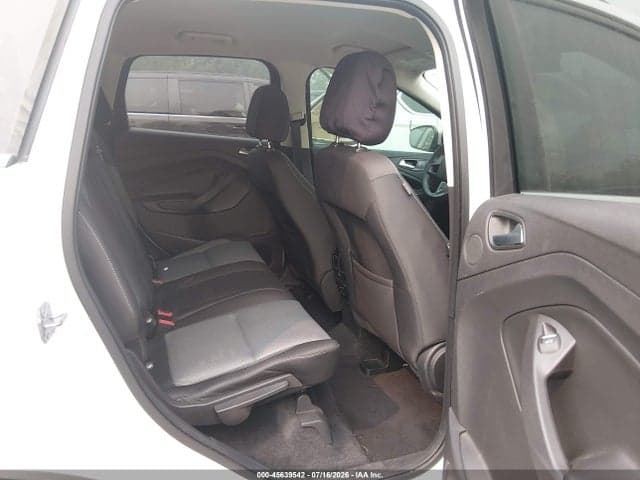 2017 FORD ESCAPE SE 8