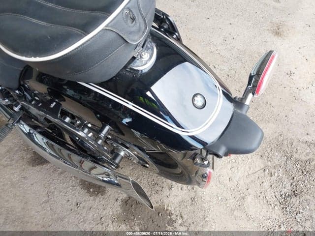 2021 BMW R18 16