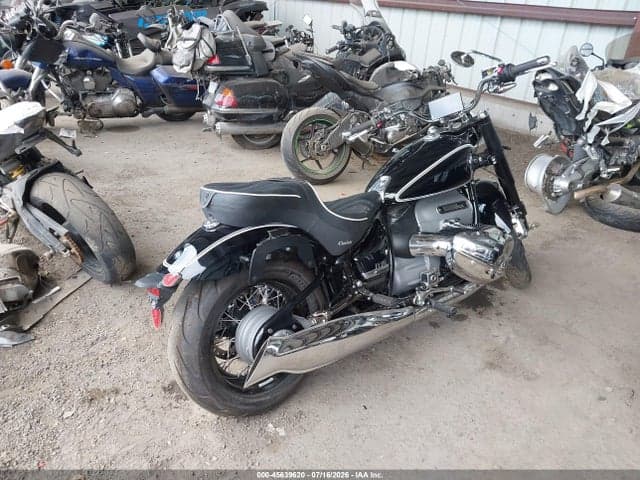 2021 BMW R18 4