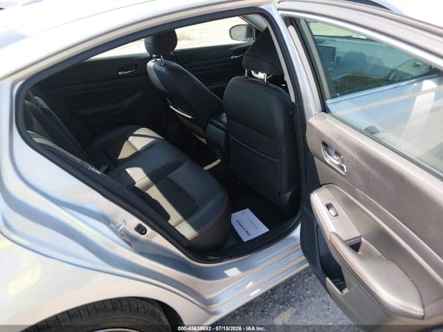 2020 NISSAN ALTIMA SR FWD 8