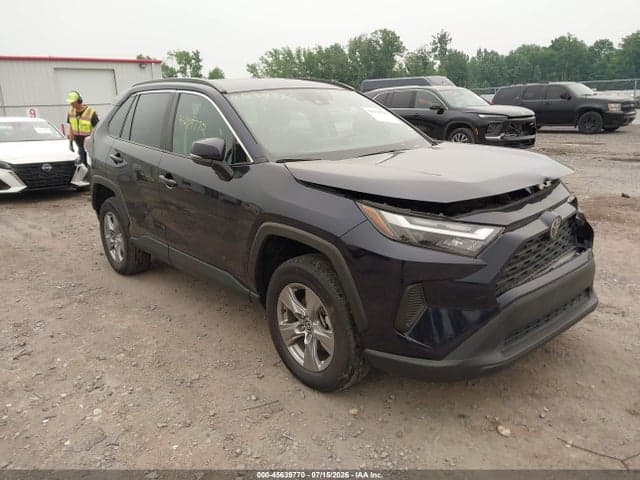2025 TOYOTA RAV4 XLE 1