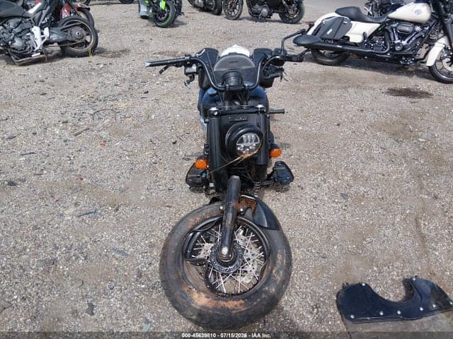 2022 INDIAN MOTORCYCLE CO. CHIEF BOBBER ABS 5