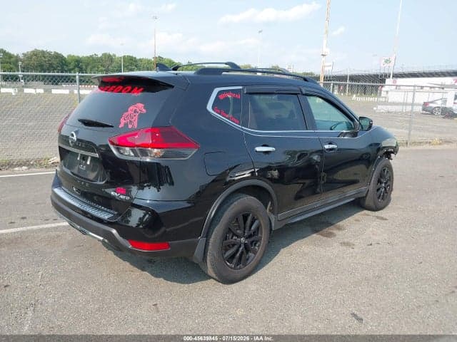 2017 NISSAN ROGUE SV 4