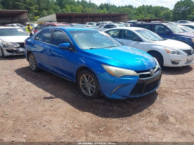 2017 TOYOTA CAMRY SE - 1