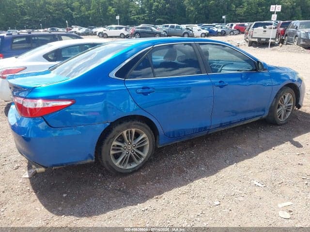 2017 TOYOTA CAMRY SE 13
