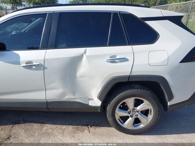 2021 TOYOTA RAV4 HYBRID LIMITED 17
