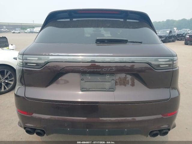 2022 PORSCHE CAYENNE GTS 16