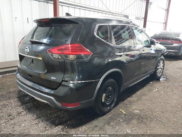 2017 NISSAN ROGUE SV 4
