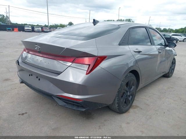 2023 HYUNDAI ELANTRA SEL 4