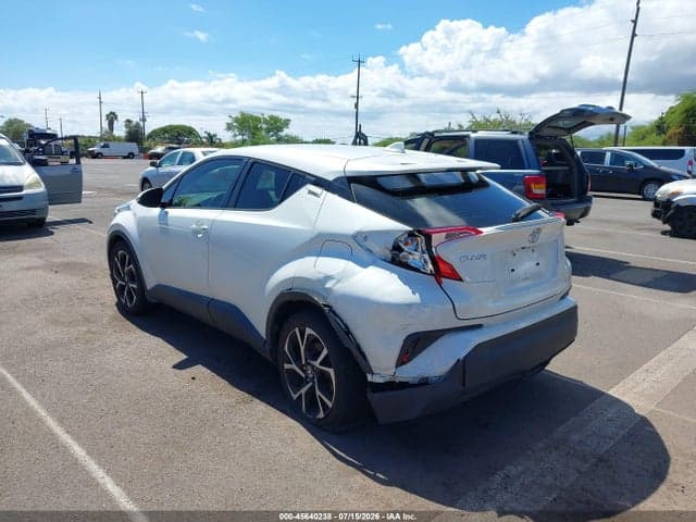 2021 TOYOTA C-HR XLE 6
