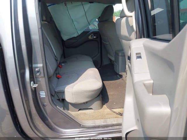 2018 NISSAN FRONTIER SV 8