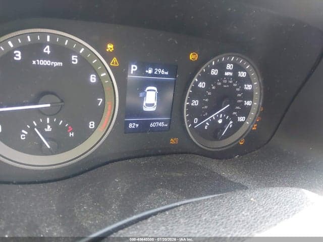 2020 HYUNDAI TUCSON SE 7