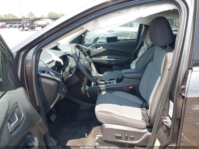 2017 FORD ESCAPE SE 5