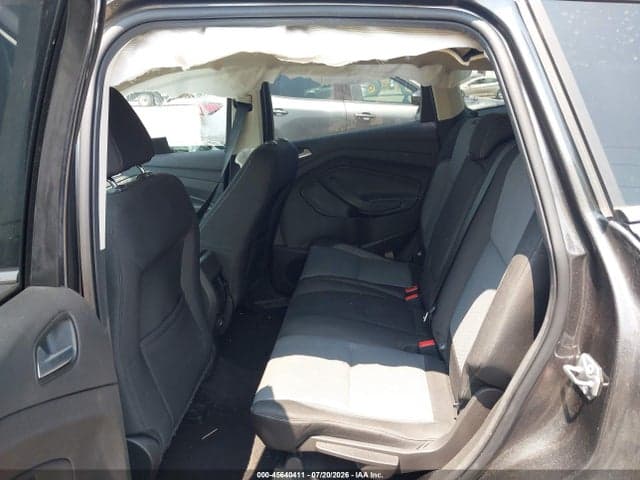 2017 FORD ESCAPE SE 8