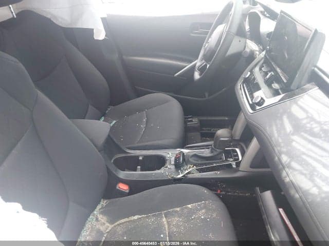 2024 TOYOTA COROLLA CROSS LE 5