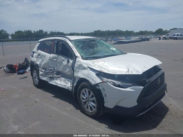 2024 TOYOTA COROLLA CROSS LE 6
