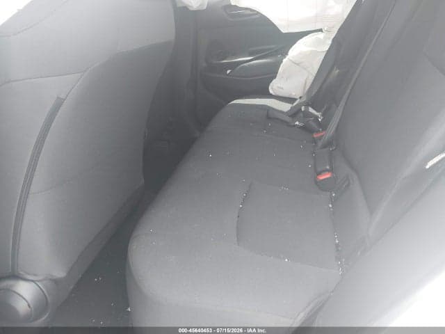 2024 TOYOTA COROLLA CROSS LE 8