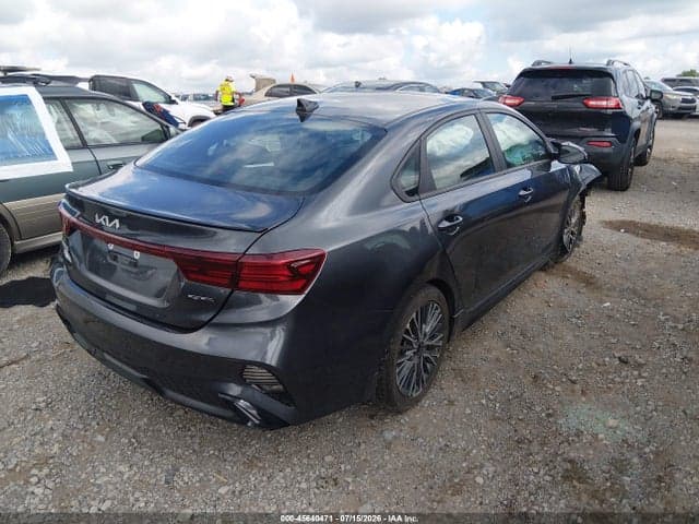 2023 KIA FORTE GT-LINE 4