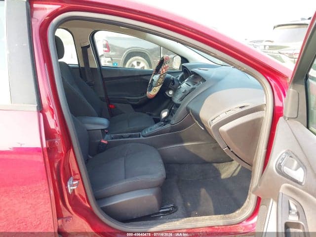 2017 FORD FOCUS SE 5