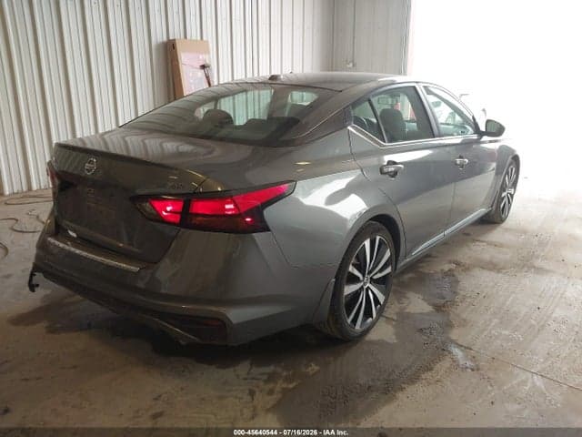 2020 NISSAN ALTIMA SR FWD 4